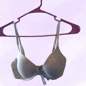 PINK Victoria's Secret wear everywhere t-shirt bra in gray and pink size 32C.